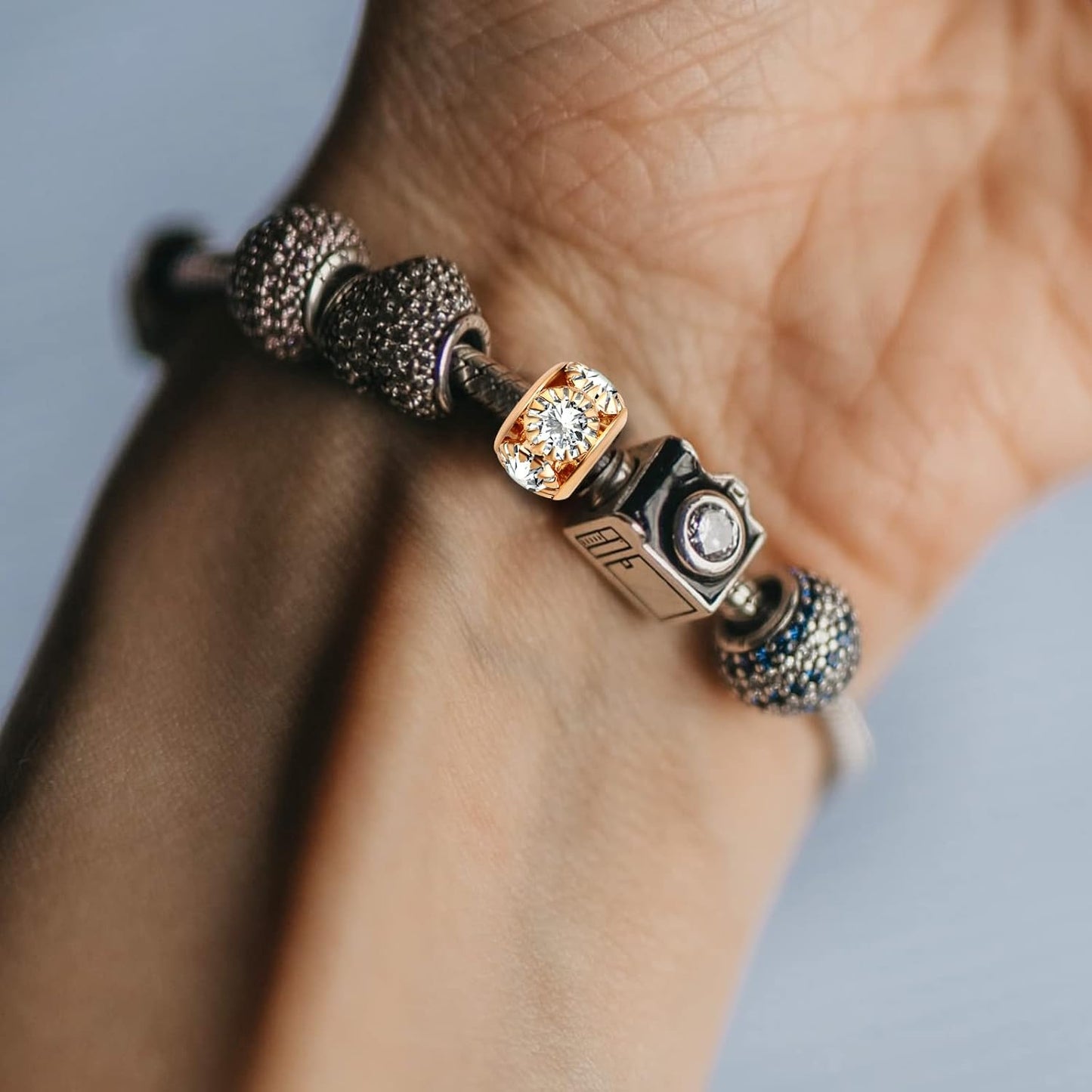 40pcs KC Golden Rhinestone European Spacer Beads Large Hole Rondelle Beads Diamond Crystal Loose Charm Beads for Snake Chain Bracelet Jewelry Making