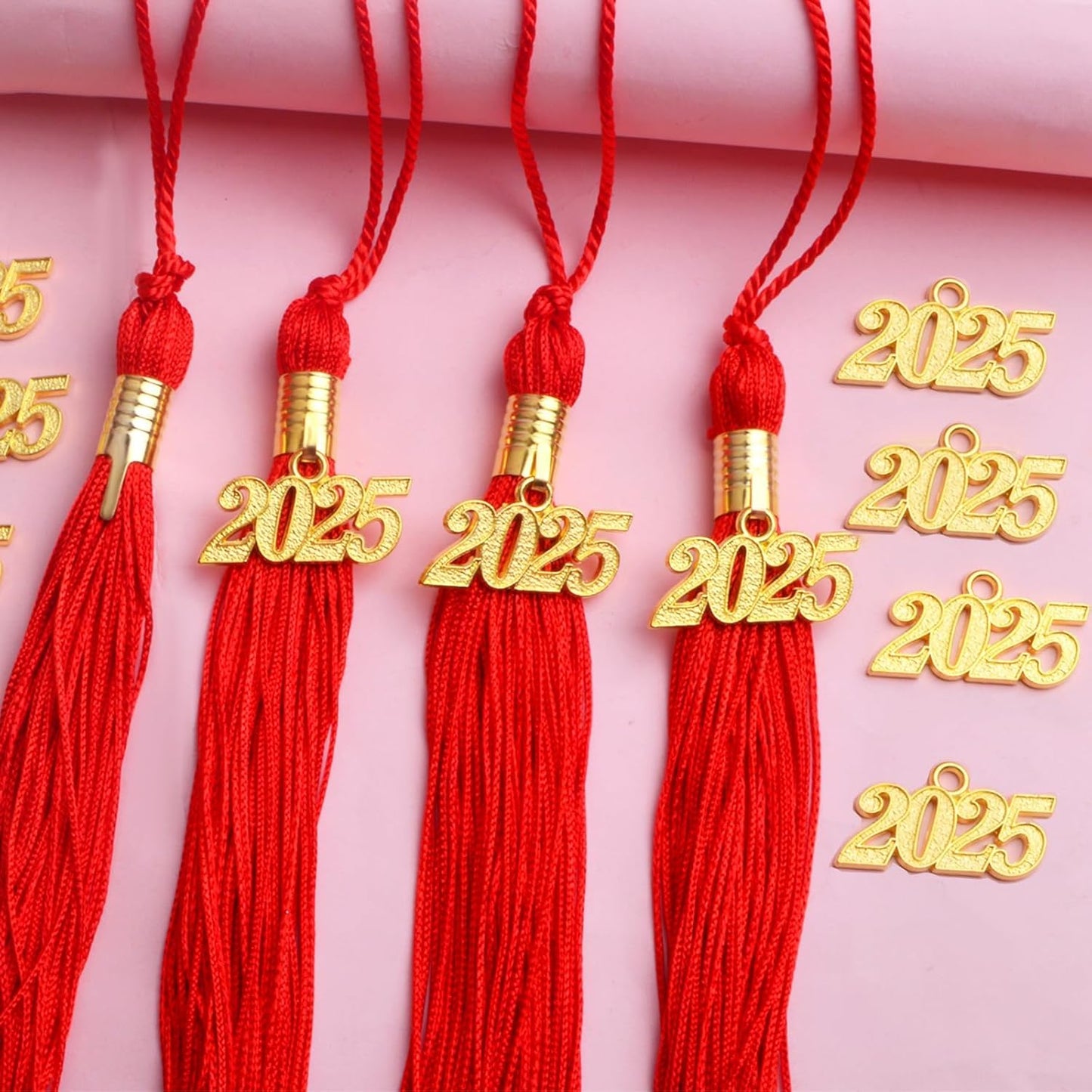 10pcs Graduation Tassels Red Handmade Tassel Grad Cap Decorations with 10pcs Golden 2025 Year Date Charms for 2025 Graduates Graduation Hats Ceremonies Parties Celebrations