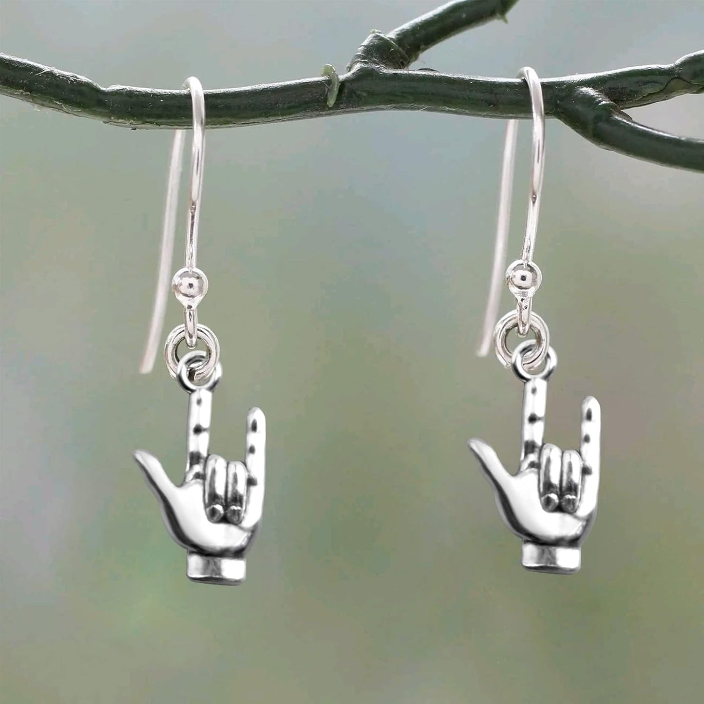 50 Pieces Antique Silver Hand Symbol Pendant Charms Alloy Non-Verbal I Love You Hand Sign Pendants with a Plastic Box for DIY Bracelet Necklace Jewelry Making Findings