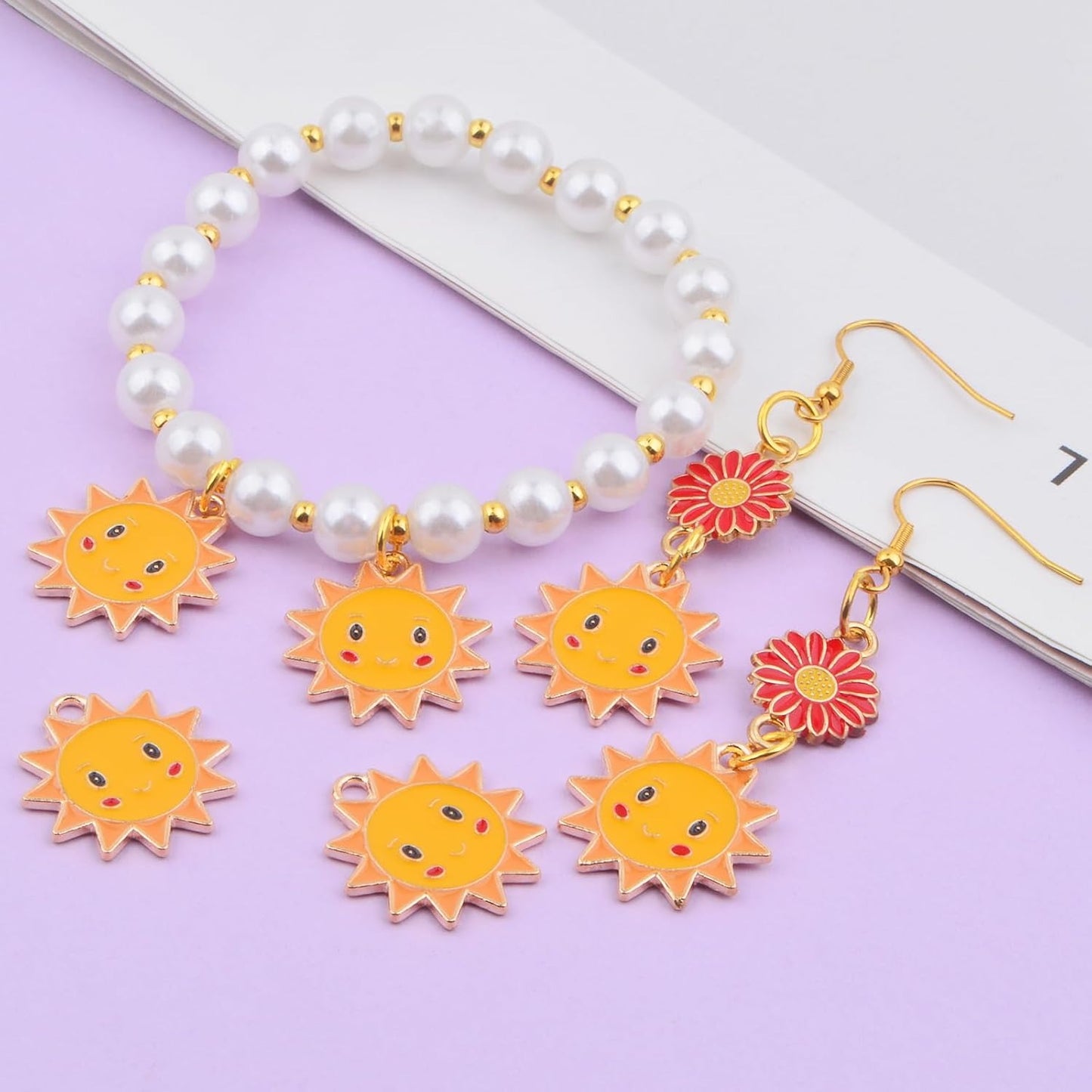 30pcs Enamel Smiley Sun Flower Pendant Charms Yellow Alloy Floral Sunflower Smiling Happy Face Dangle Pendants for DIY Bracelet Necklace Earrings Jewelry Making Supplies