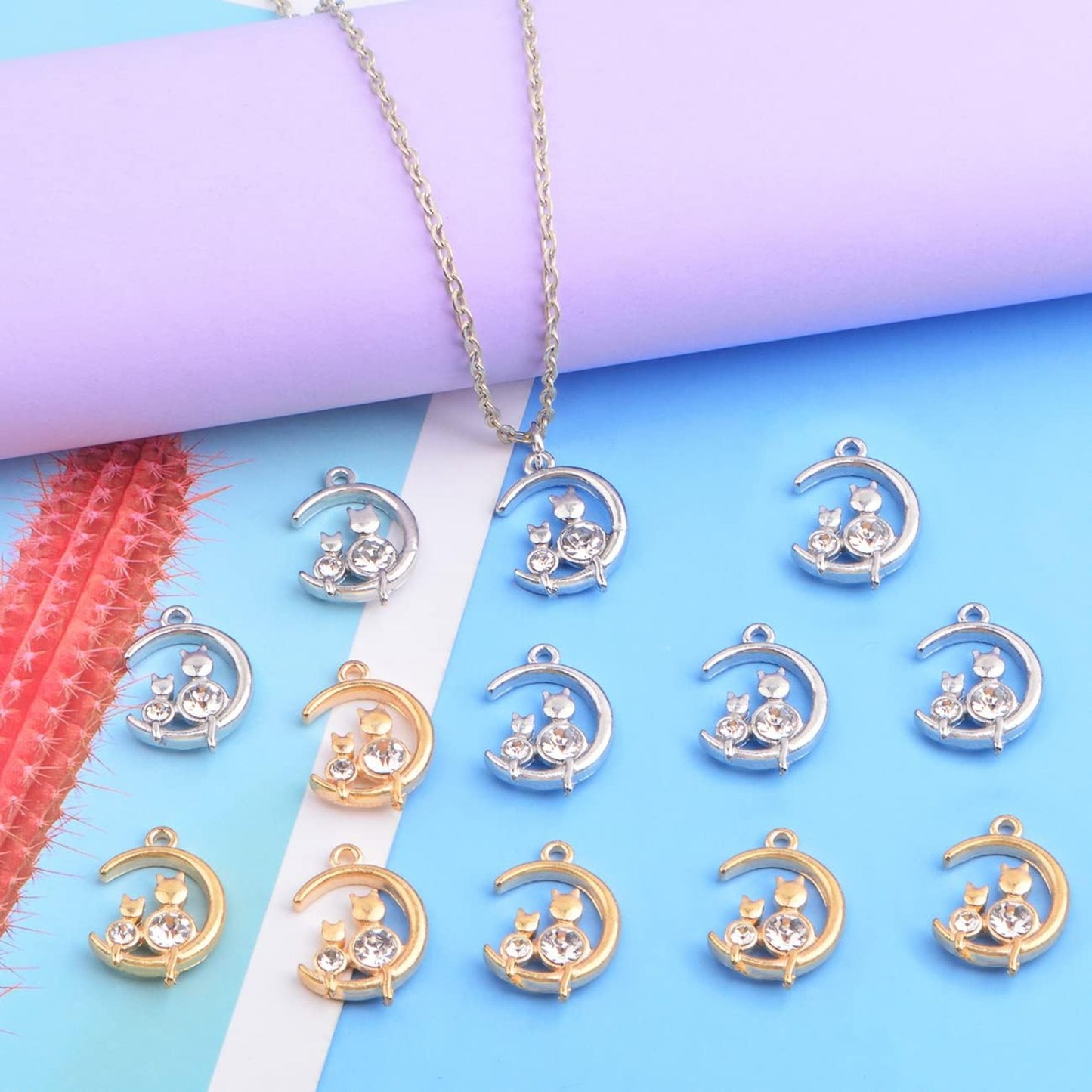 20 Pieces Cute Cat on the Moon Charms with Rhinestone Alloy Celestial Moon Kitty Dangle Pendants Craft Supplies for DIY Necklace Bracelet Earrings Jewelry Making, 2 Colors