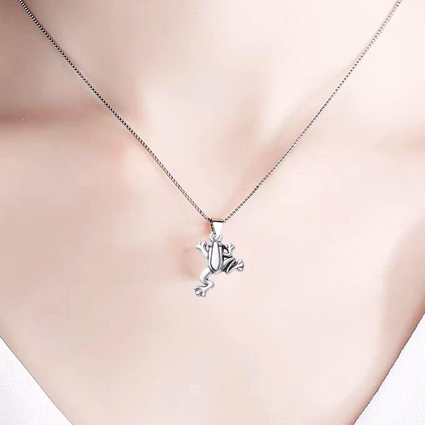 50pcs Frog Pendant Charm Animal Charms Pendants Frog Bead Charms Crafts Supplies for Jewelry DIY Earrings Necklace Bracelet Making Accessory, Antique Silver and Antique Bronze