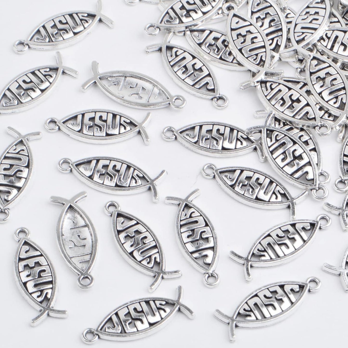 100pcs Antique Silver Jesus Fish Charms Tibetan Alloy Christian Fish Shaped Jesus Pendants Charms Craft Supplies for DIY Bracelet Necklace Jewelry Making Findings