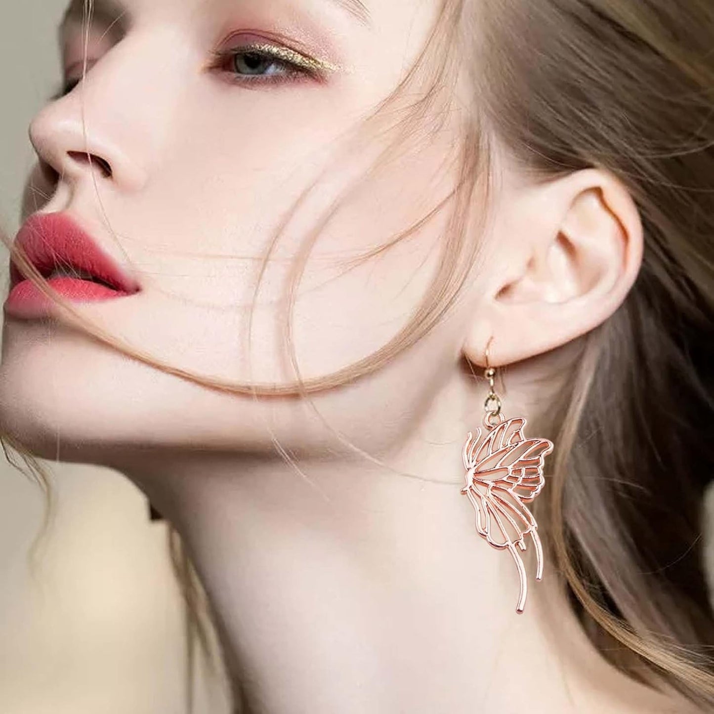 20pcs Rose Golden Butterfly Shape Open Back Bezel Pendants Alloy Hollow Butterfly Wings Frame Resin Mould Charms for DIY Necklace Earrings Jewelry Making Findings, 5 Styles