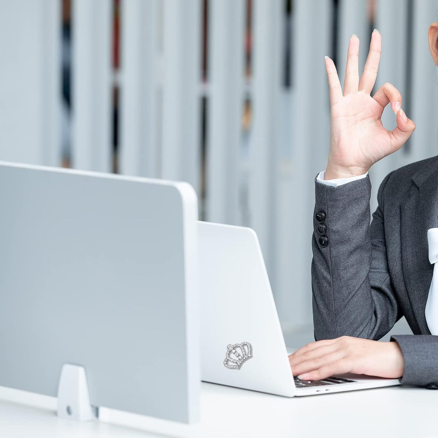 20pcs Rhinestone Crown Charms Alloy Queen Crown Diamond Embellishment Pendants Hair Accessories for DIY Bracelet Jewelry Making Wedding Decoration, Golden and Silver