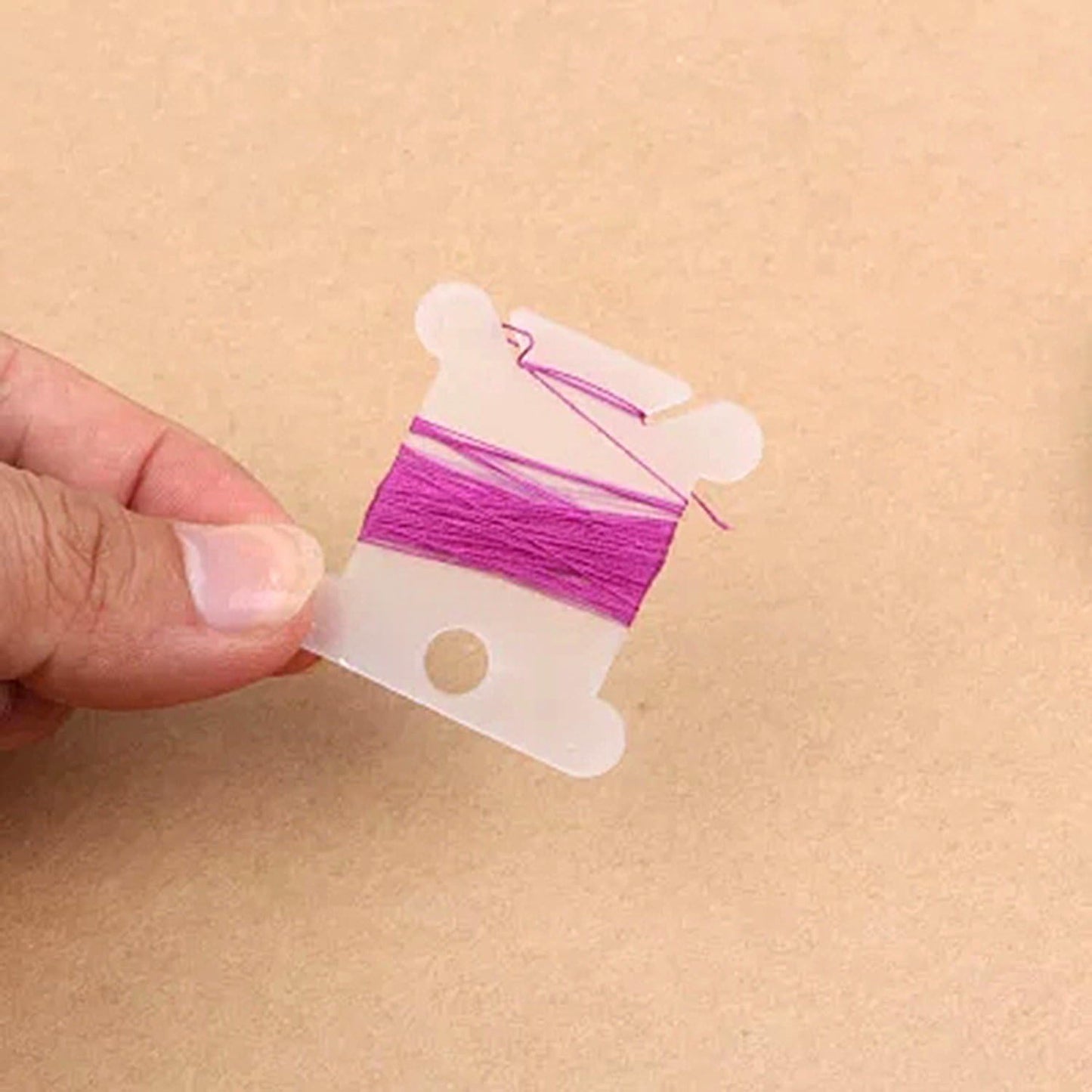 BronaGrand 100 Pieces Plastic Floss Bobbins Embroidery Thread Cards Cross Stitch Bobbin Thread Organizer