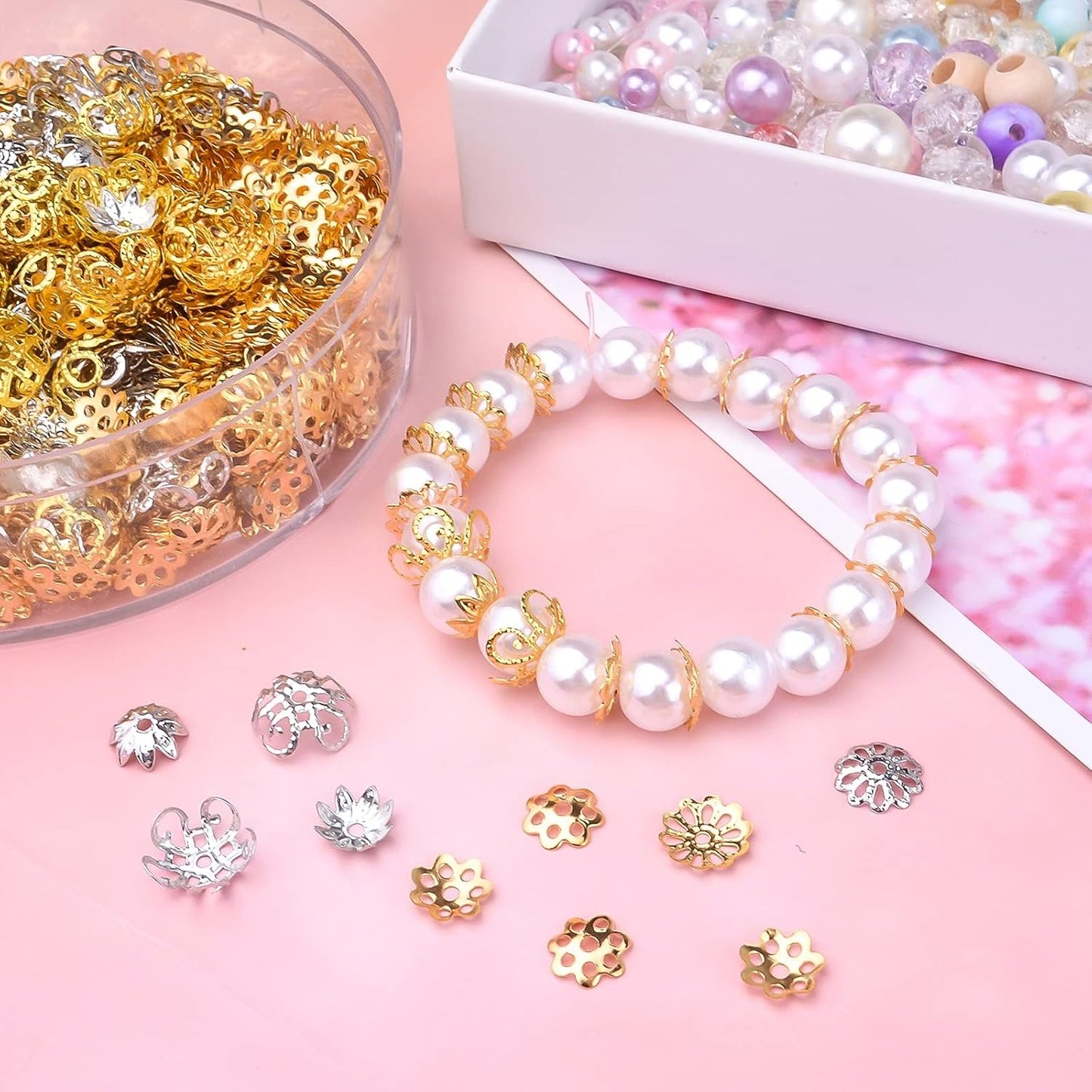 2000pcs Filigree Flower Bead Caps Alloy Hollow Spacer Beads Caps for DIY Charm Bracelet Earrings Craft Jewelry Making Supplies Birthday Christmas Party Favor Gifts, 4 Styles, 2 Colors