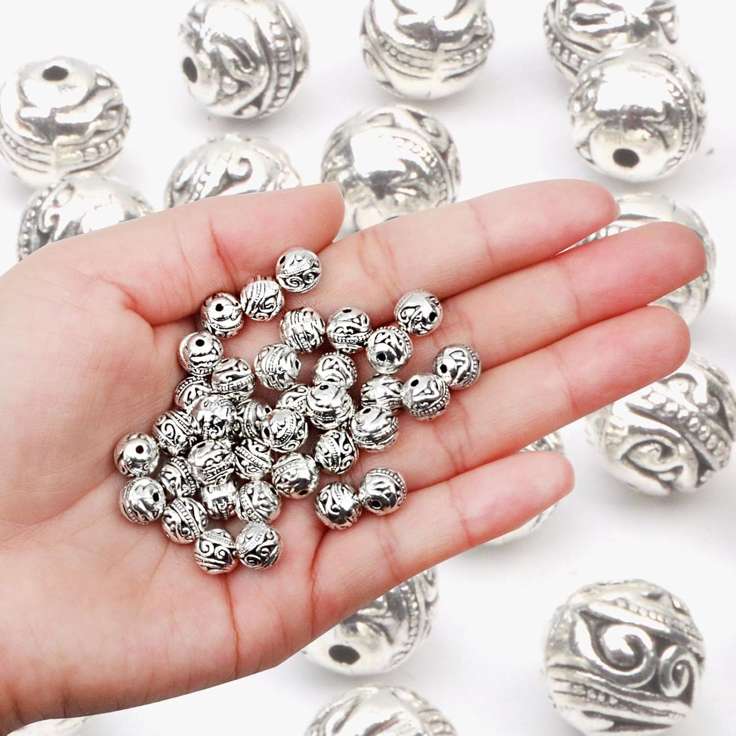 100pcs Antique Silver Round Spacer Beads Tibetan Alloy Ball Loose Bead Charms Metal Spacers Craft Accessories for DIY Bracelet Necklace Earrings Jewelry Making, 8 Mm