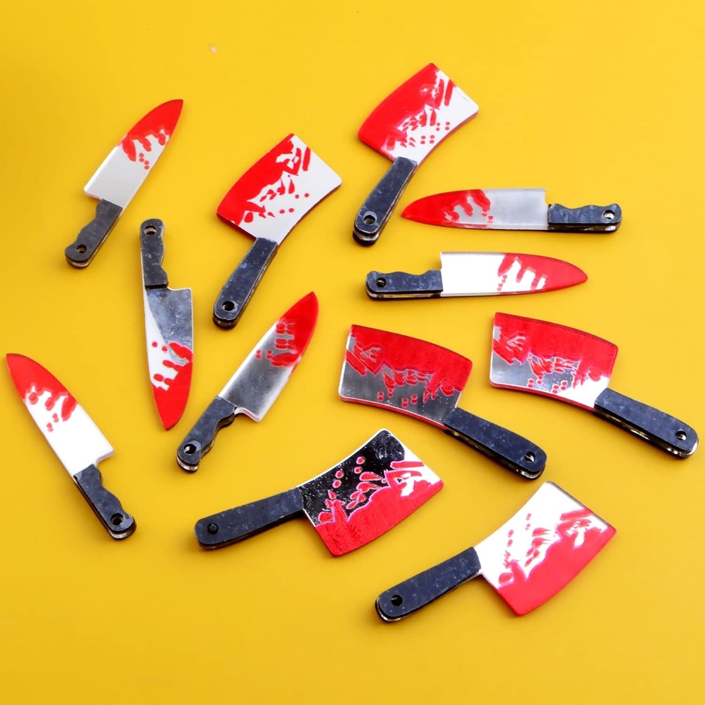12 Pieces Halloween Knife Charms Acrylic Horror Knife Shape Pendant Sharp Pointed Knife Dangle Charms for Bracelet Keychain Jewelry Making Halloween Party Decor, 2 Styles