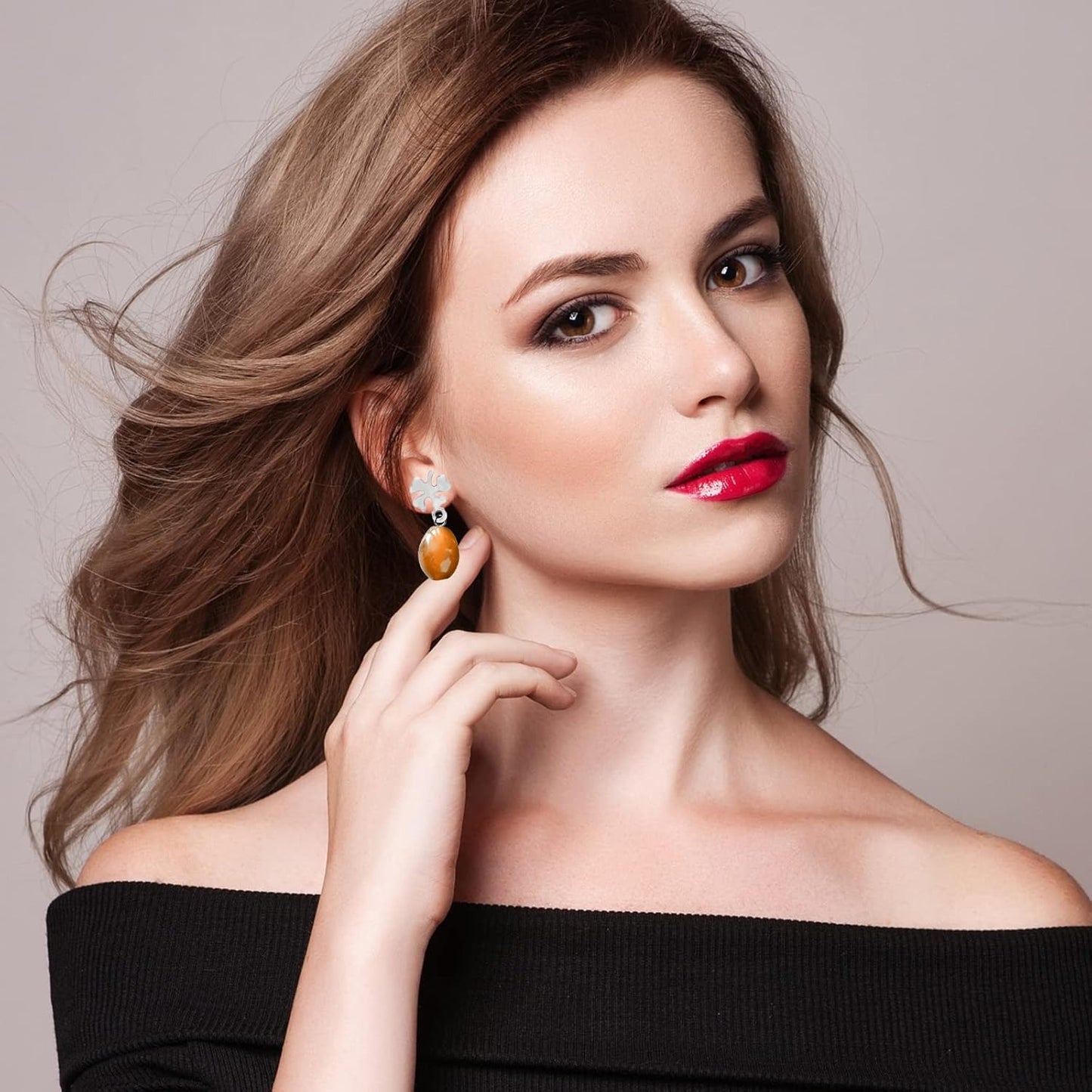 20pcs Stainless Steel Earring Posts with Loop Four Leaf Clover Stud Earrings and 20pcs Silicone Clear Earring Backs for Women DIY Jewelry Making Supplies Gifts, 2 Colors