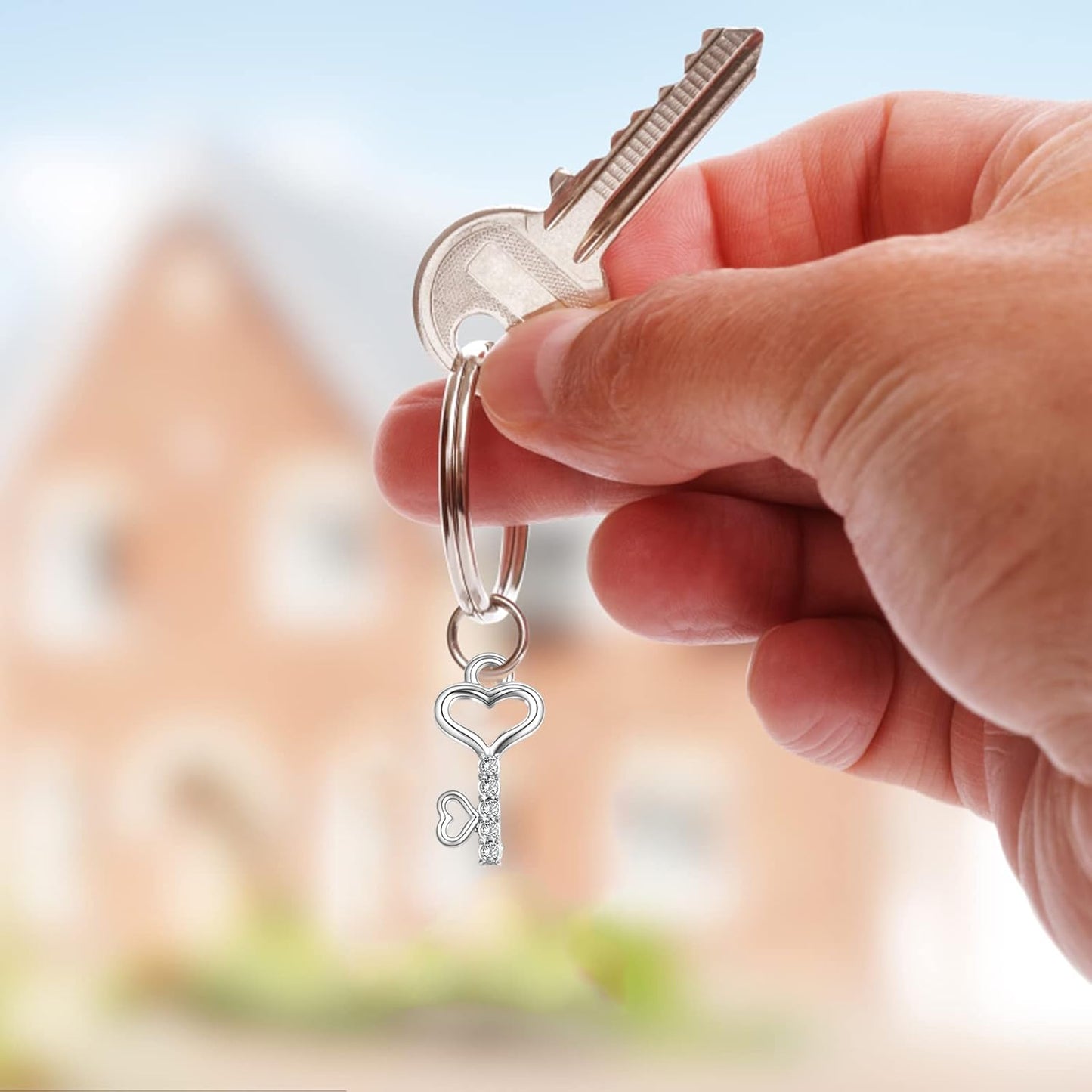 30pcs Heart Key Pendant Charms Mini Metal Heart Shape Key Pendants with Rhinestone Handmade Accessories for Bracelet Keychains Jewelry Making Valentine's Day Gifts, 2 Colors