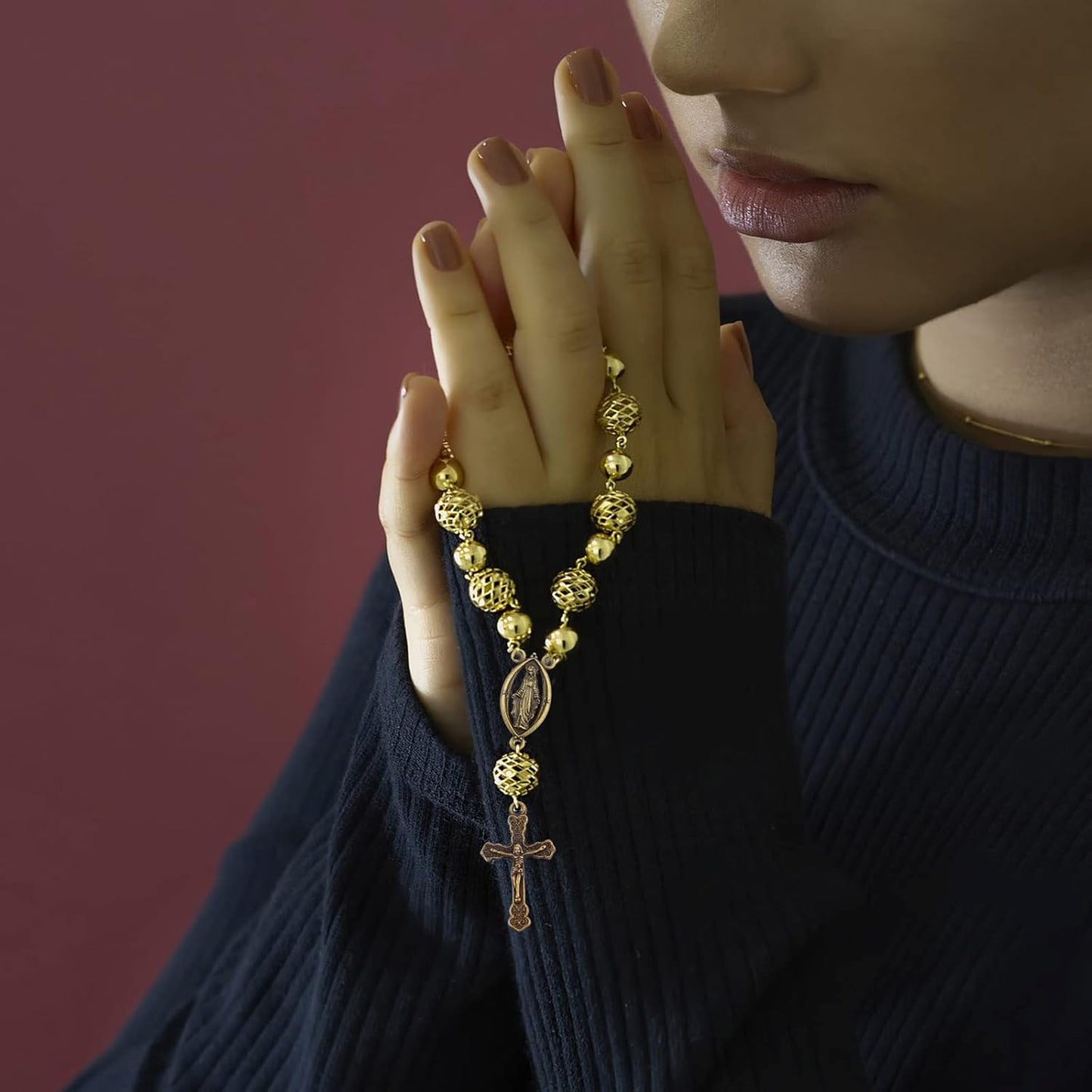 40pcs Gold Plated Rosary Cross and Center Charms Miraculous Medal Pendant Alloy Tibetan Style Jesus Crucifix Cross Pendants Oval Chandelier Links for Rosary Holy Beads Necklace Making