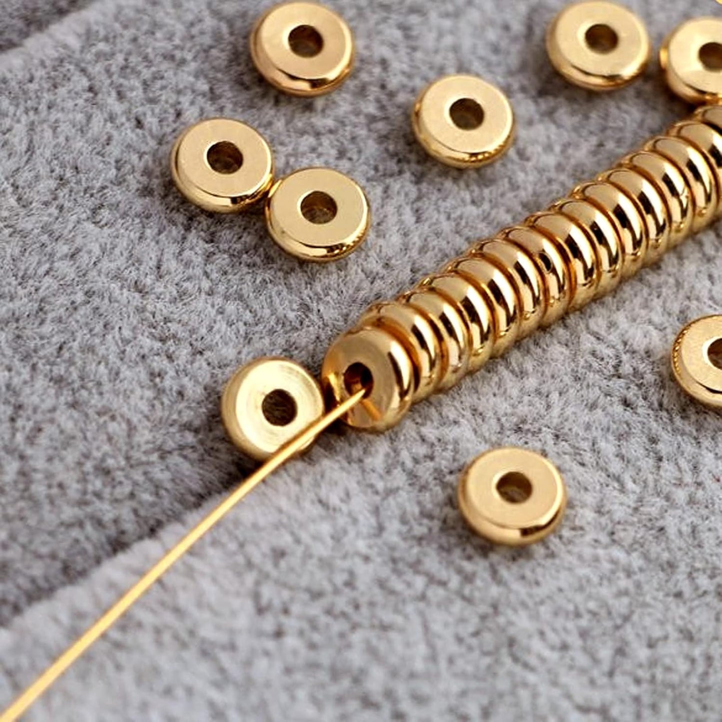 Flat Round Spacers Beads, 200pcs 6mm Gold Flat Bead Spacers Brass Abacus Beads Loose Beads Spacer Charm Beads for DIY Jewelry Crafts Making Accessory