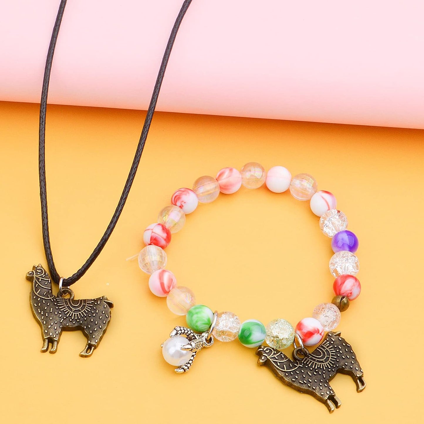 50pcs Antique Silver Alpaca Charms Llama Pendants Tibetan Alloy Animal Llama Charms Vintage Dangle Pendants Jewelry Making Accessory for DIY Crafts Bracelets Necklaces