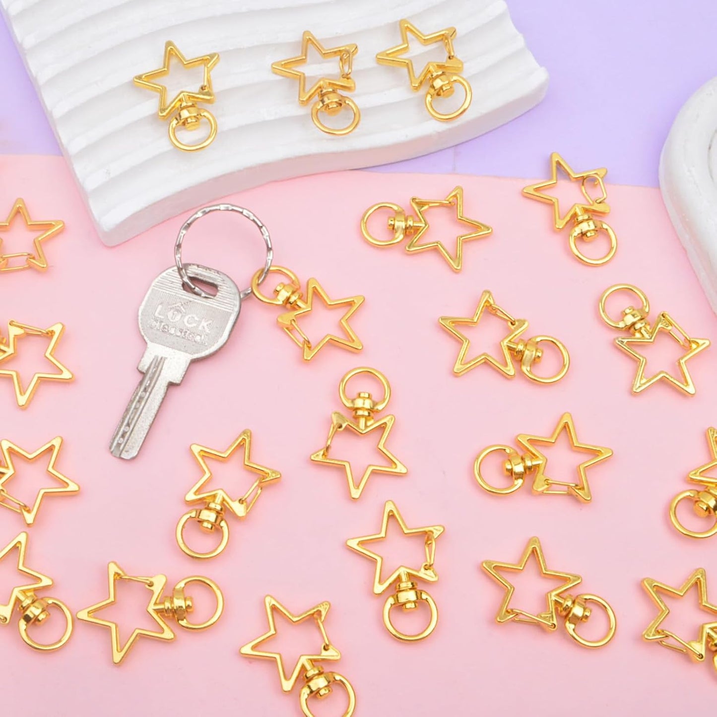 40pcs Golden Star Shape Keychains Clasps Metal Zinc Alloy Swivel Lobster Claw Clasp Clips Snap Hooks for DIY Keyrings Pendants Backpacks Handbags Accessories Supplies