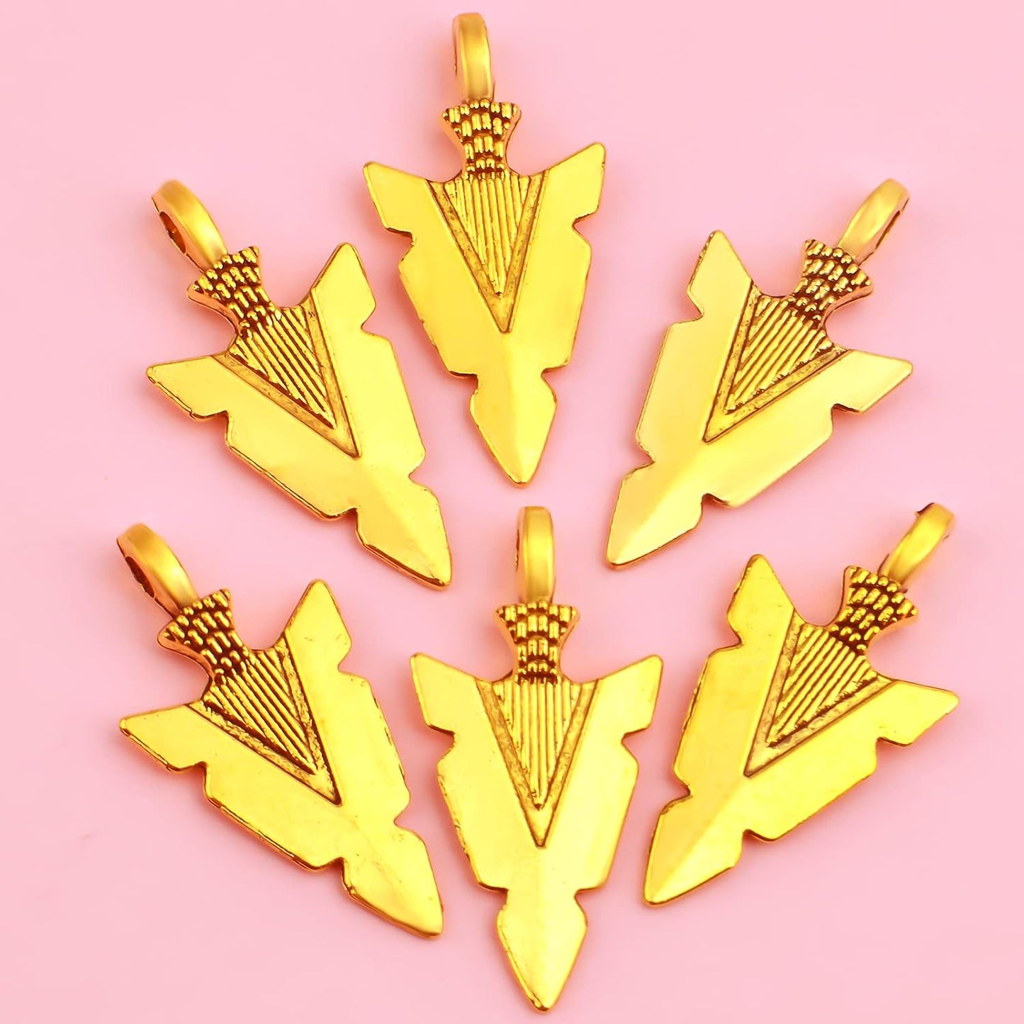 50 Pieces Tibetan Alloy Arrowhead Charms Vintage Chic Arrow Dangle Pendants Charms Craft Supplies for DIY Bracelet Necklace Jewelry Making Findings, Antique Golden