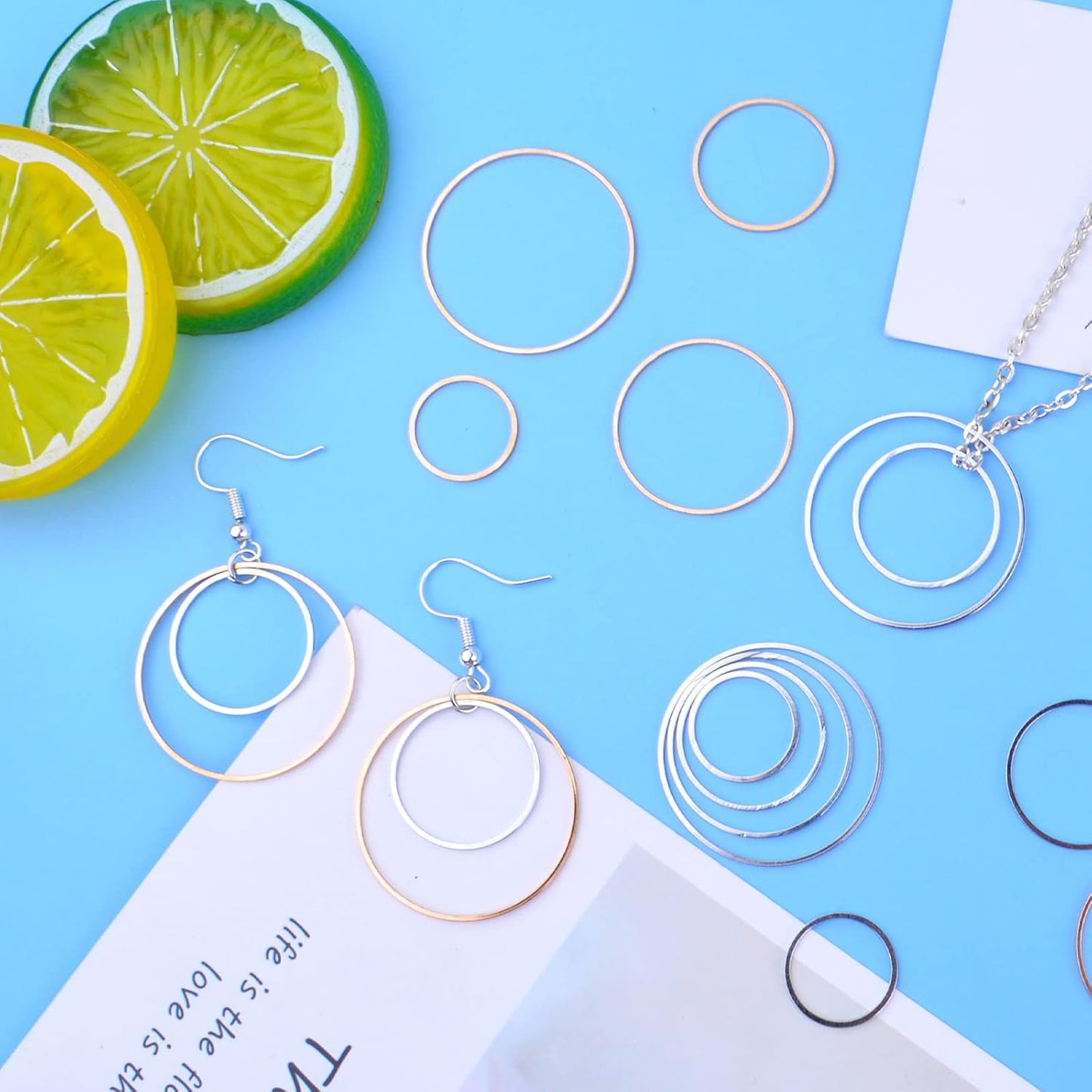 80pcs 15mm/20mm/25mm/30mm Earrings Beading Hoop Earring Findings Brass Round Circle Charms Open Bezel Pendant Frame for DIY Jewelry Earrings Making Supplies, 2 Colors