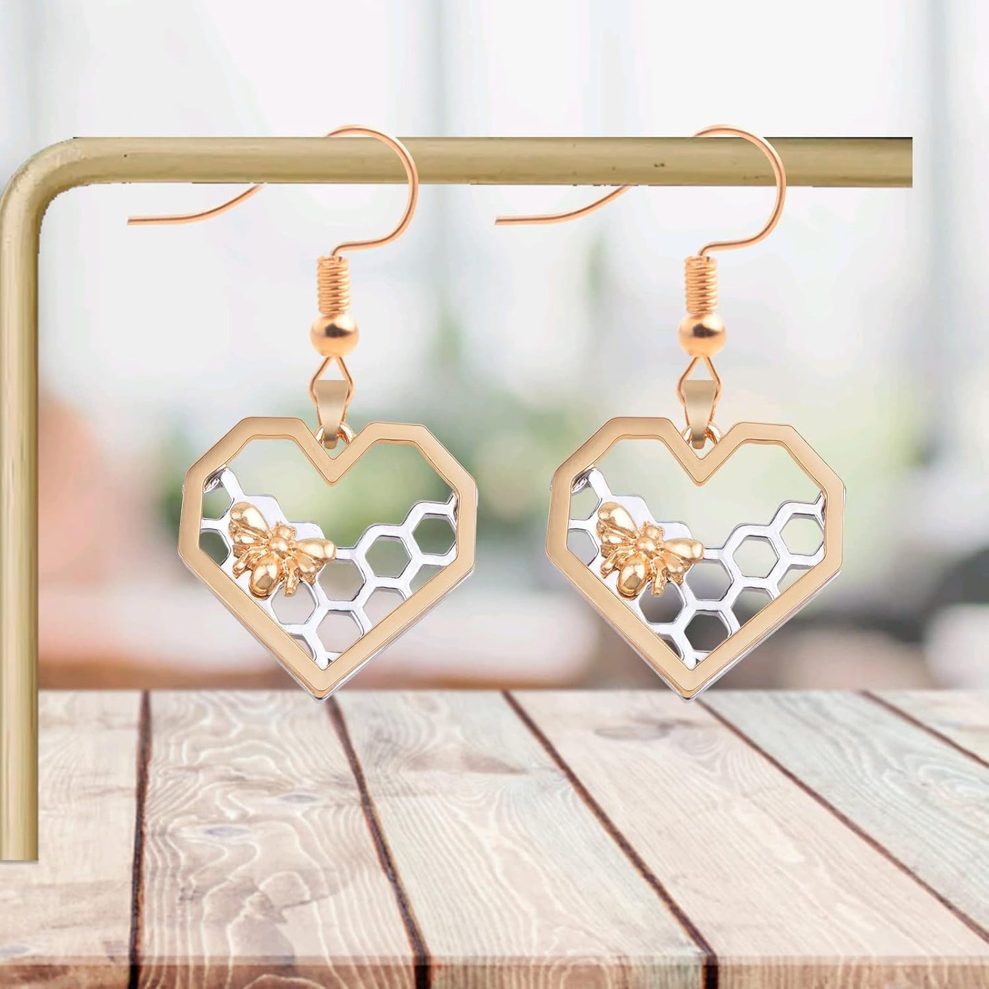8pcs 4 Styles Honey Comb Bee Charms Alloy Honeybee Honeycomb Pendants Hollow Flying Animal Dangle Charms Ornaments for DIY Bracelet Necklace Keychains Craft Supplies