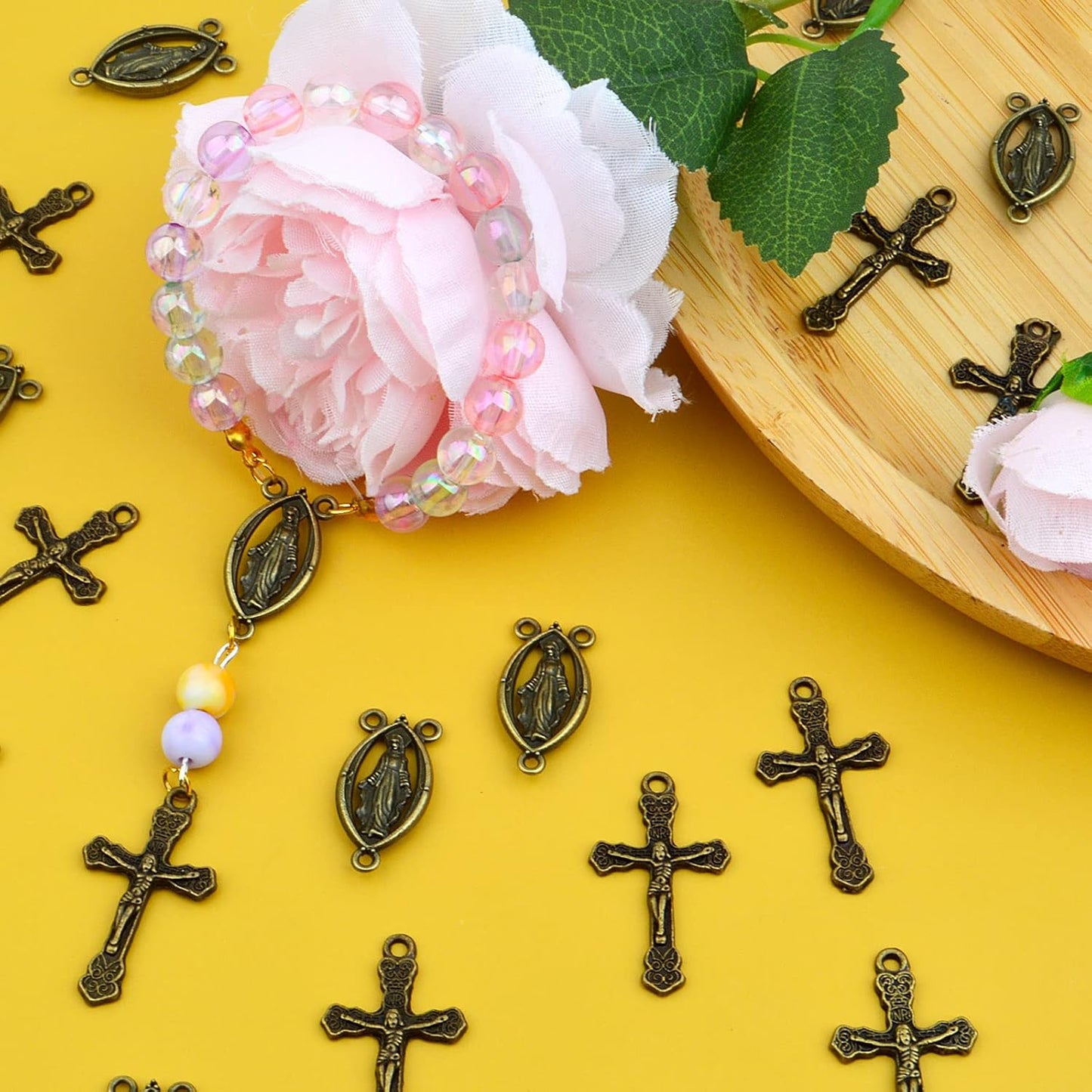 40pcs Gold Plated Rosary Cross and Center Charms Miraculous Medal Pendant Alloy Tibetan Style Jesus Crucifix Cross Pendants Oval Chandelier Links for Rosary Holy Beads Necklace Making