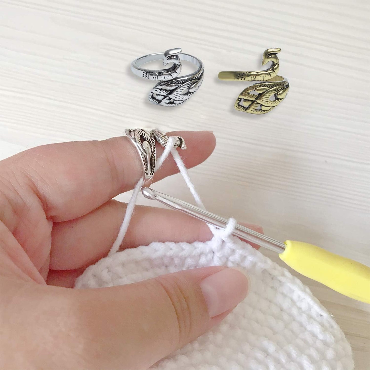 4pcs 16x18mm Adjustable Knitting Loop Crochet Loop Ring Peacock Yarn Guide Finger Holder Knitting Thimble Ring for Crochet Knitting Crafts,Antique Silver and Antique Golden
