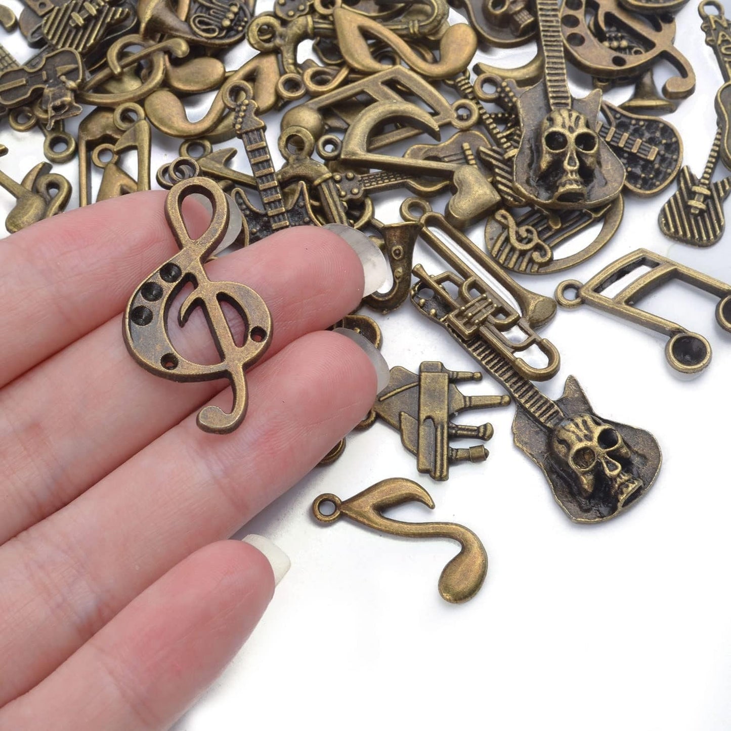 100 Gram Antique Bronze Mixed Music Charms Collection Vintage Alloy Musiccal Instrument Notes Dangle Pendants Craft Supplies for DIY Necklace Earrings Jewelry Making