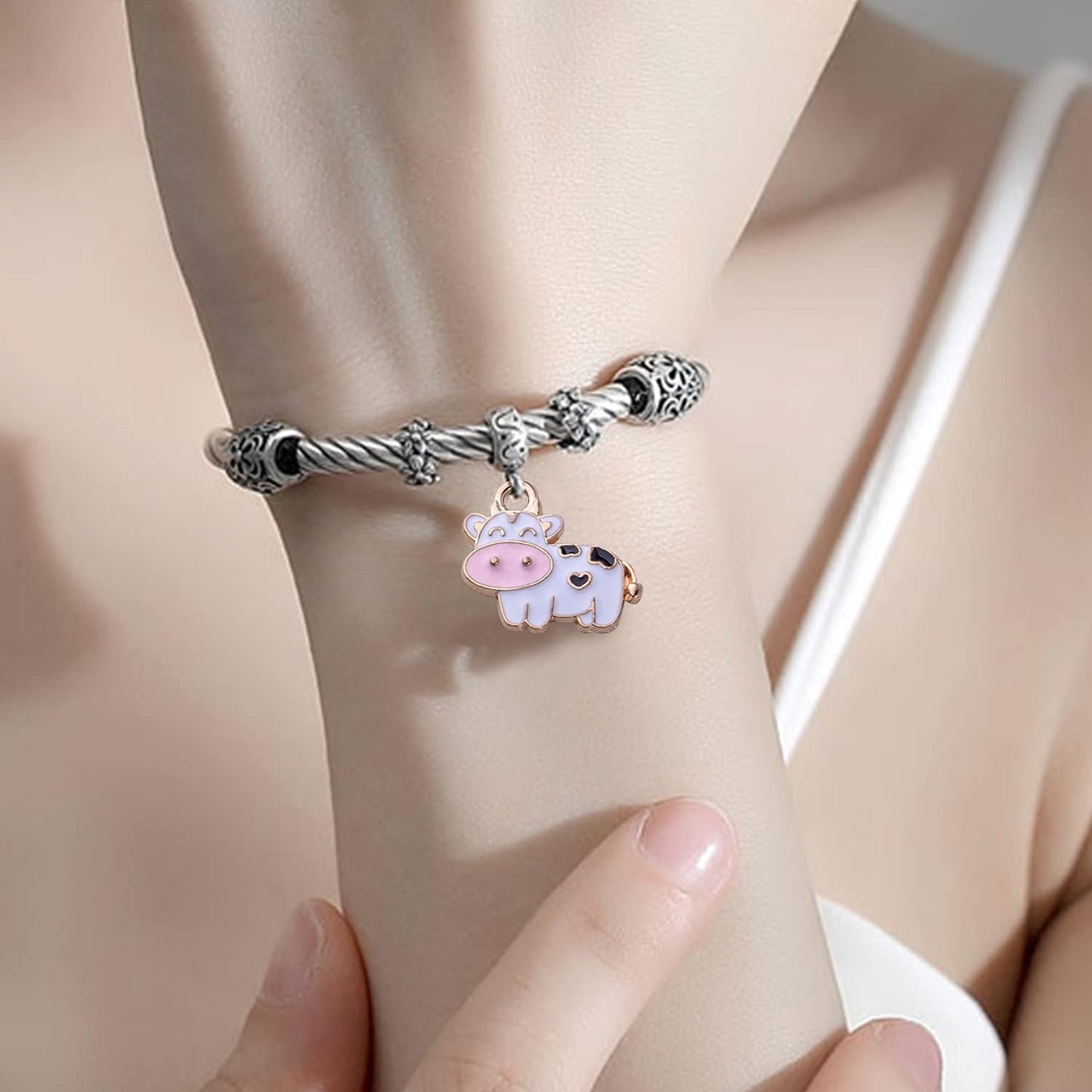 20pcs Enamel Cow Charms Animal Charm Necklace Charms Craft Supplies for DIY Earrings Necklaces Bracelet Jewelry Making Accessory