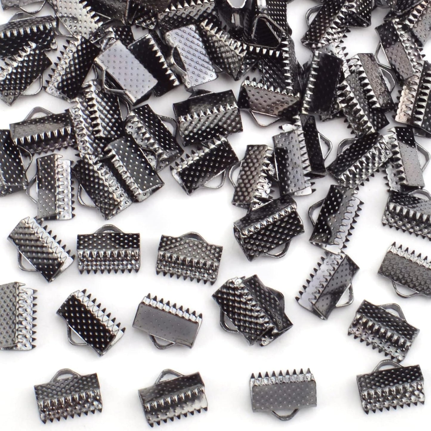 500pcs Ribbon Pinch Crimp Clamp Ends Metal Cord Ends Fasteners Clasp Connectors for DIY Bracelet Bookmark Lanyard Leather Chain Extenders Jewelry Making, Gun Black