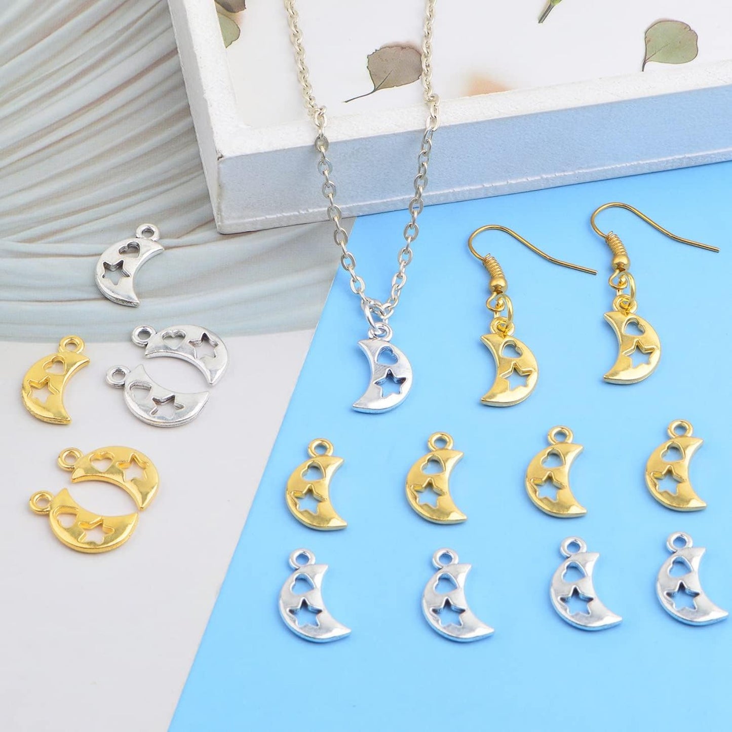 100pcs Hollow Crescent Moon Pendant Charms Tibetan Alloy Double-sided Smooth Moon Star Love Dangle Pendants for DIY Bracelet Necklace Earrings Jewelry Making, 2 Colors