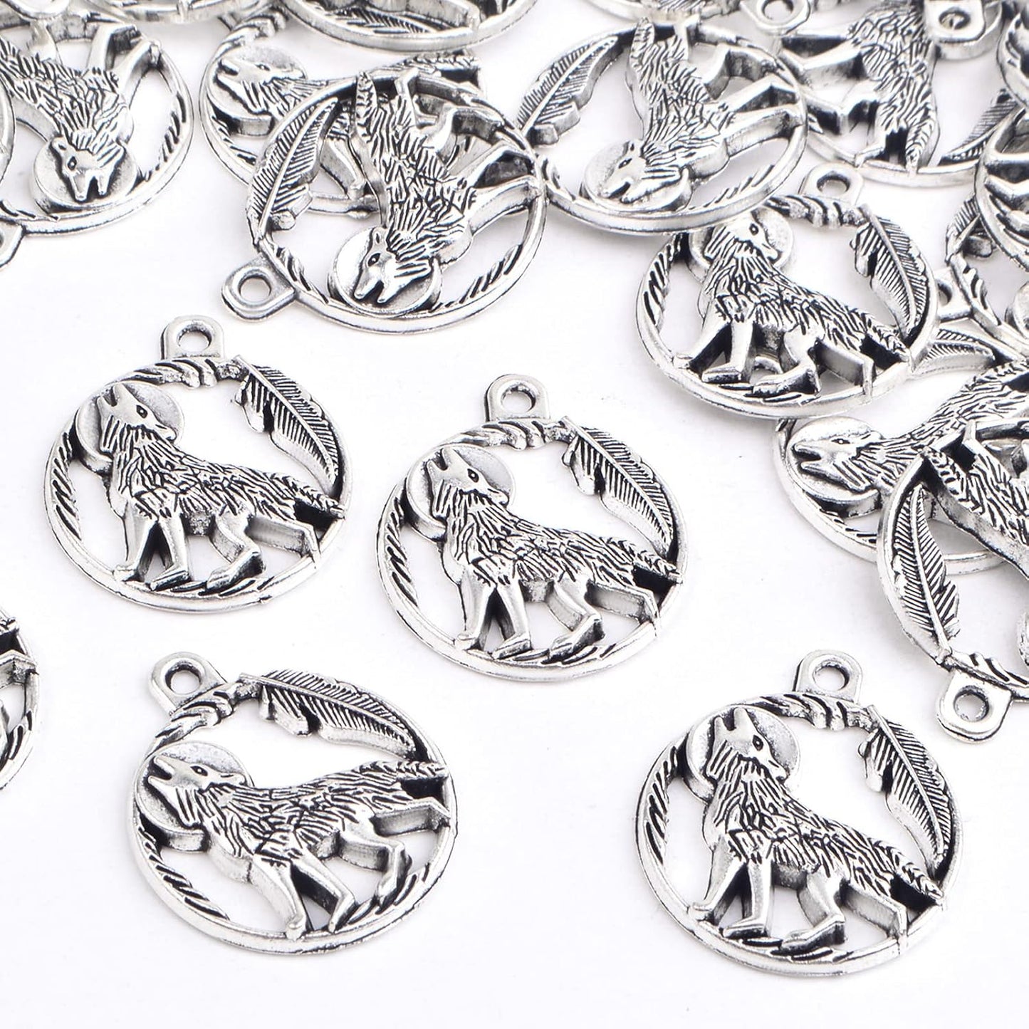 40 Pieces Antique Silver Wolf Charms Pendants Vintage Alloy Wolf Animal Dangle Pendants Craft Supplies for DIY Necklace Bracelet Keychains Jewelry Making, 25 x 21 mm