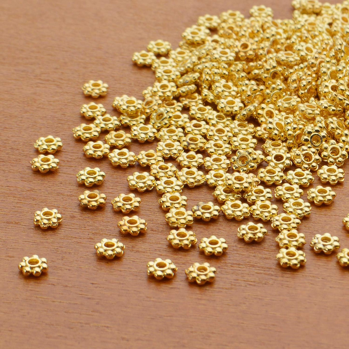 BronaGrand 500pcs Metal Daisy Spacer Beads 4mm for DIY Jewelry Making (Gold)