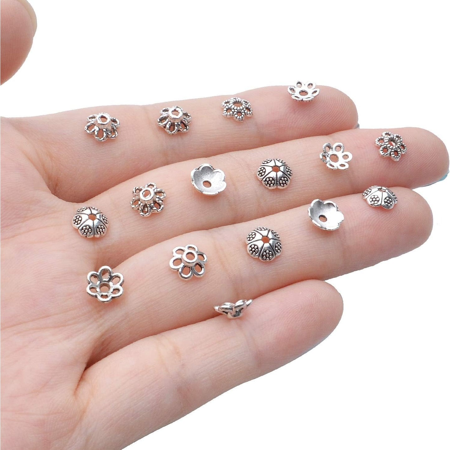 200pcs Antique Silver Flower Bead Caps Alloy Tibetan Style Bead End Caps Spacer Cap Beads Jewelry Caps for Bracelet Necklace Earrings Jewelry Making Supplies, 4 Styles