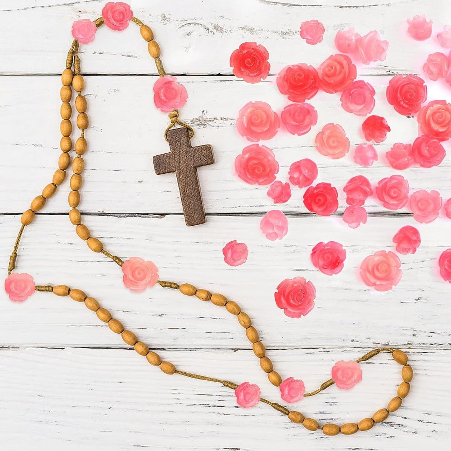 40pcs Shell Carved Rose Flower Beads Pink Rose Spacer Beads Flower Loose Beads Embellishments with a Box for DIY Crafts Scrapbooking Jewelry Making,4 Sizes