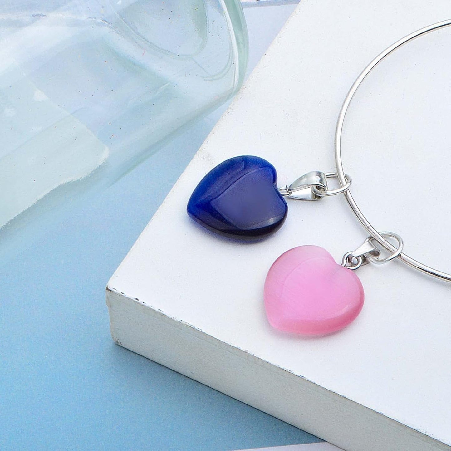 10pcs 5 Colors Heart Shaped Natural Stone Charms Healing Chakra Beads Crystal Quartz Gemstone Dangle Pendants Crafts Supplies for DIY Jewelry Making Valentine's Day Gifts