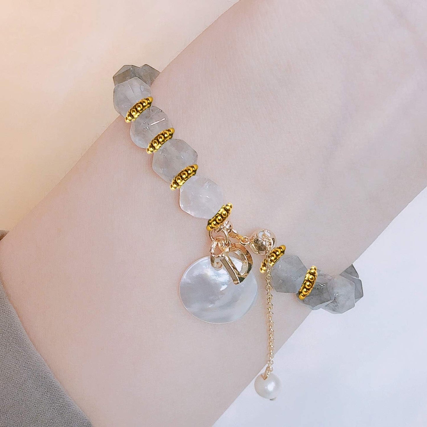 100pcs Alloy 8mm Spacer Beads - Jewelry Spacer Beads with A Box for DIY Bracelet Making (Antique Silver and Antique Gold)