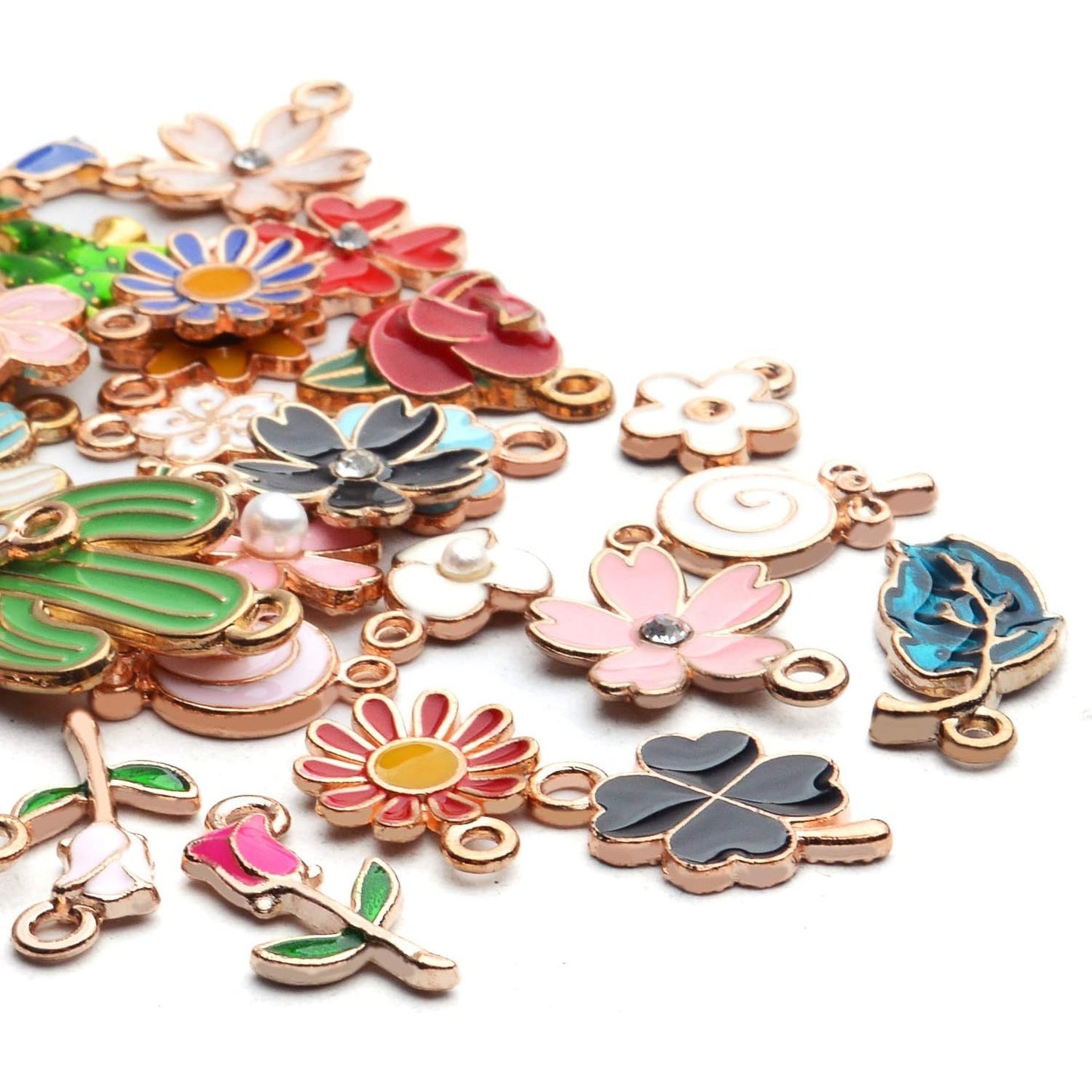 Enamel Charms Bulk, 35pcs Assorted Enamel Gold Plated Plant Charms Tree Leaf Flower Rose Cactus Pendants DIY Craft Supplies Accessory for Necklace Bracelet Jewelry Making Findings