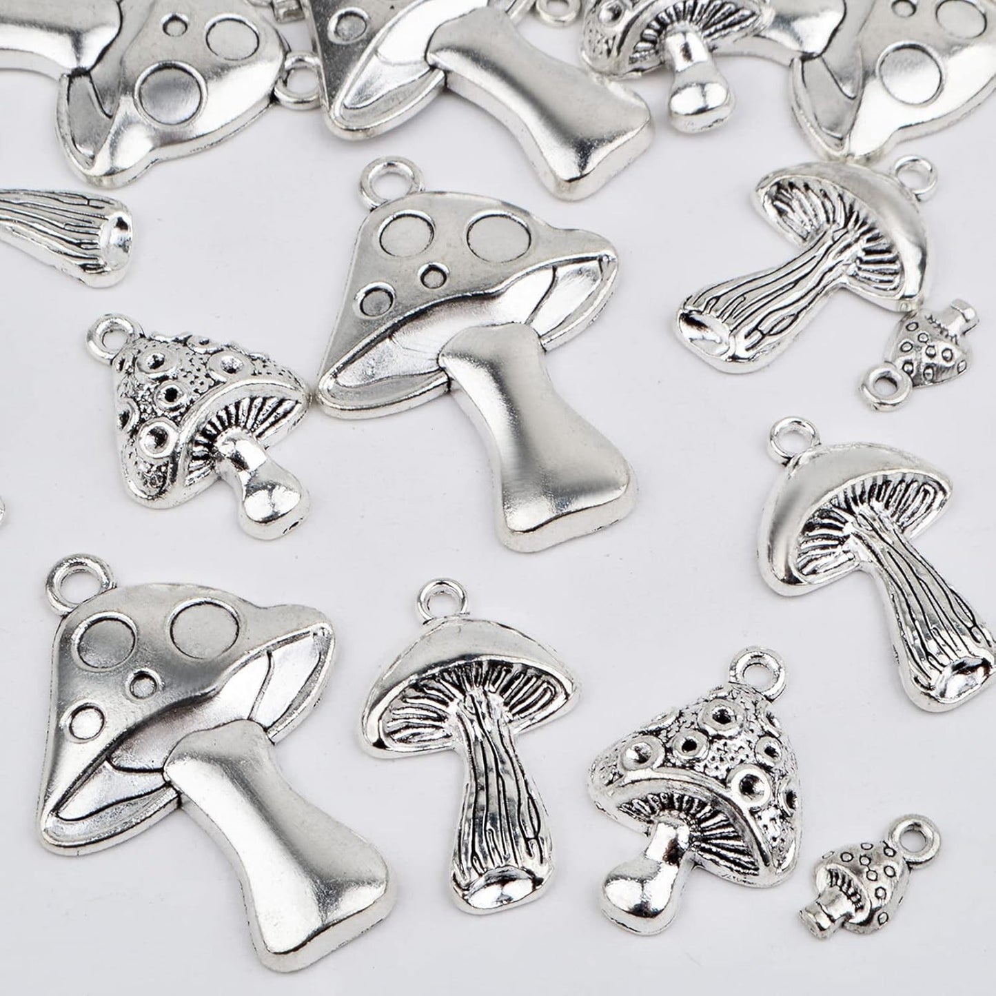 40pcs Antique Silver Mushroom Charms Vintage Alloy Cute Mushroom Dangle Pendants Craft Supplies for DIY Necklace Bracelet Keychain Jewelry Making Findings, 4 Styles